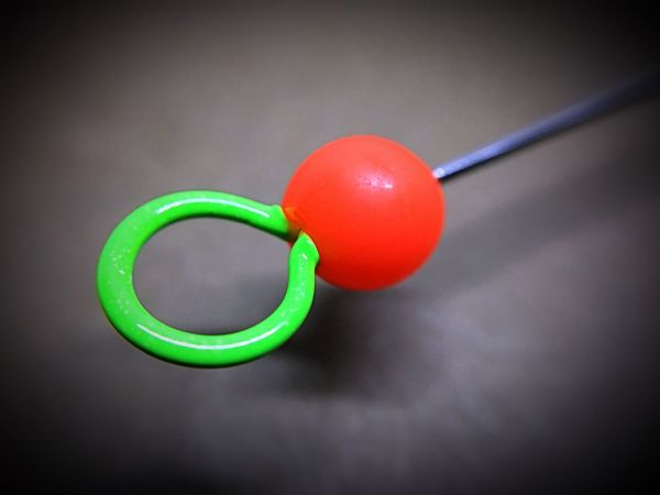 Кивок балансирний Instinkt "Коромисло" 02 - Червона кулька/зелене кільце