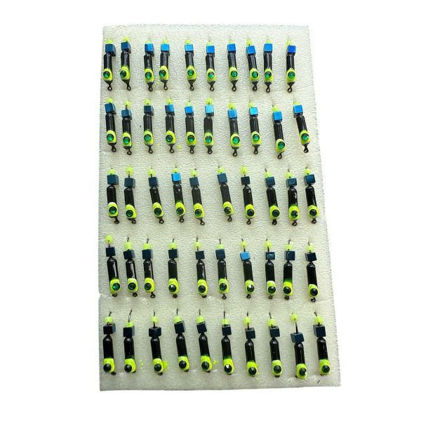 Мормишка Вольфрамова "Латишка" Гвоздик - Котяче око з кубиком блакитний - Ø3,5 мм - 0,5 г - Чорний - Латвія