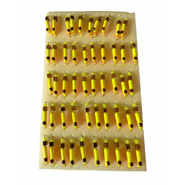 Мормишка Вольфрамова "Латишка" Гвоздик - Котяче око з кубиком золото - Ø2,2 мм - 0,5 г - Жовто-червоне - Латвія