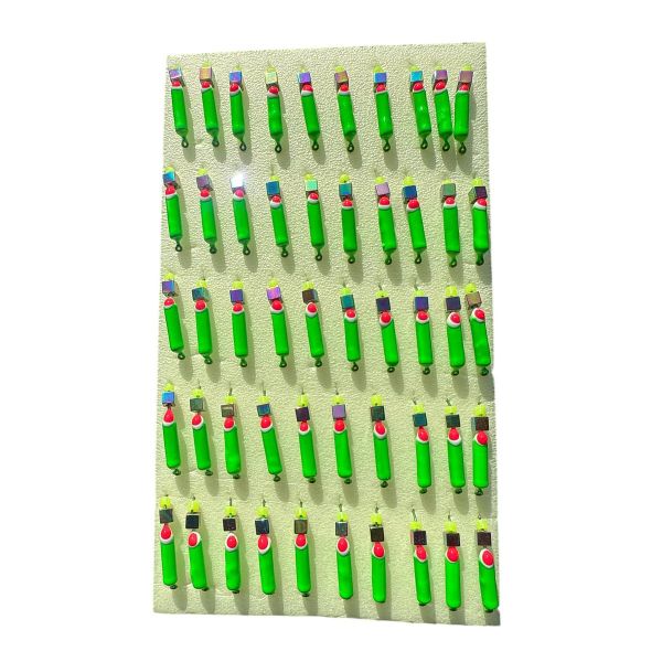 Мормишка Вольфрамова "Латишка" Гвоздик - З кубиком хамелеон - Ø2,2 мм - 0,5 г - Зелений - Латвія