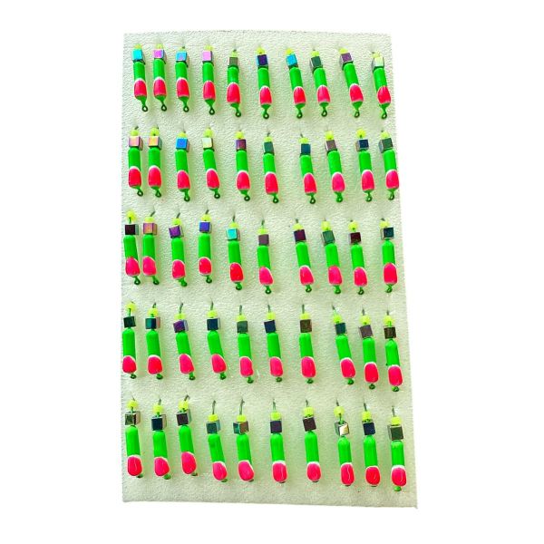 Мормишка Вольфрамова "Латишка" Гвоздик - З кубиком хамелеон - Ø2,2 мм - 0,5 г - Зелено-червоний - Латвія