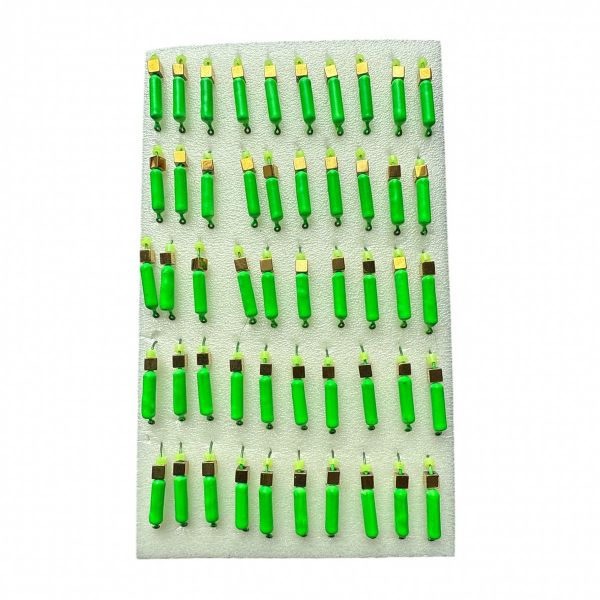 Мормишка Вольфрамова "Латишка" Гвоздик - З кубиком золото - Ø2,2 мм - 0,5 г - Зелений - Латвія