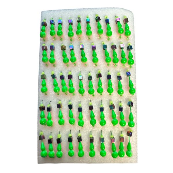 Мормышка Вольфрамовая "Латышка" Муравей - С кубиком хамелеон -Ø3,7 мм - 0,6 г - Зелено-красный - Латвия